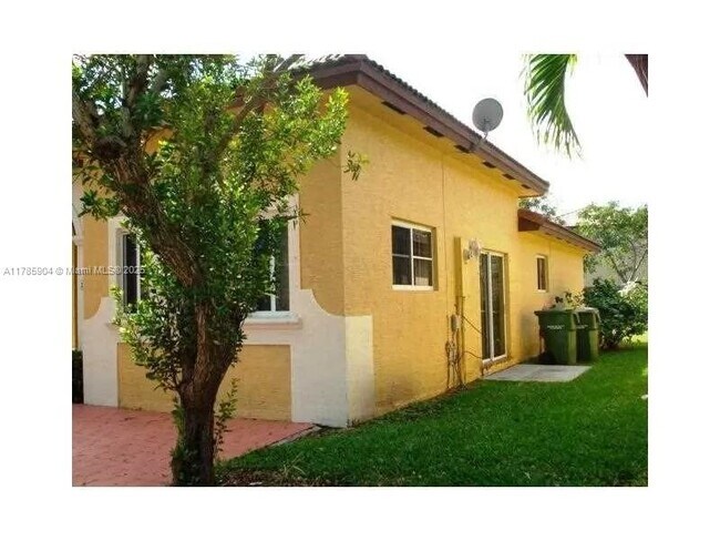 Photo - 2540 NE 41st Terrace
