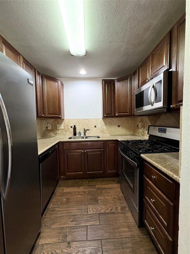 Photo - 12814 Hymeadow Dr