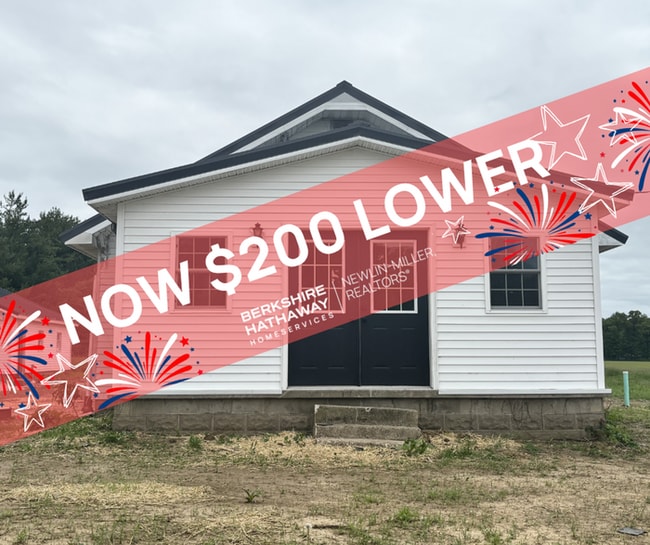 Building Photo - NOW $200 LOWER! - Charming Single-Family Home