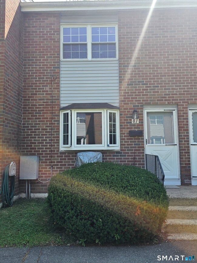 Building Photo - 55 Beths Ave Unit 81