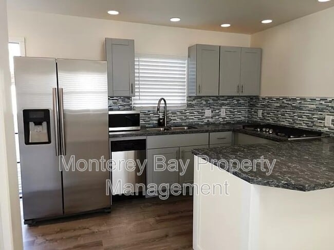 Photo - 650 Spencer St