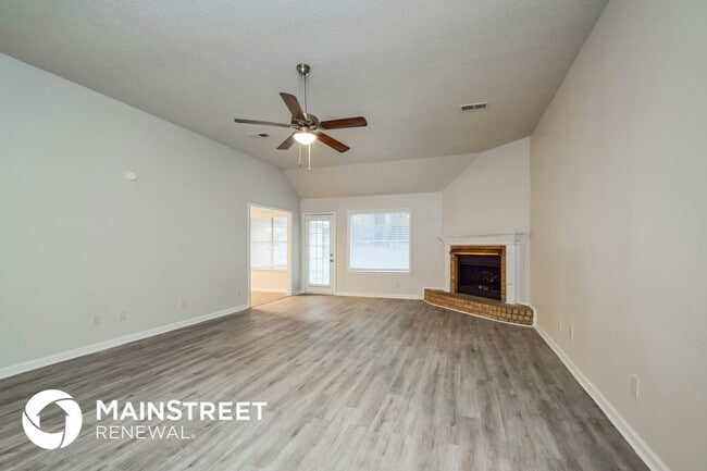 Photo - 4927 Bradfield Run