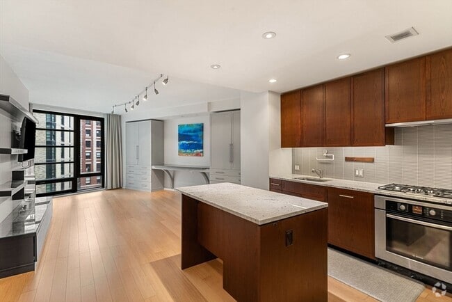 Building Photo - 580 Washington St Unit 5E Rental