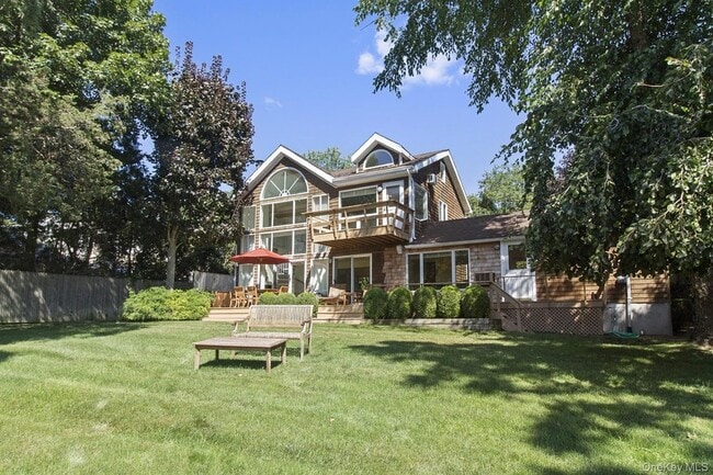 42 Towd Point Rd