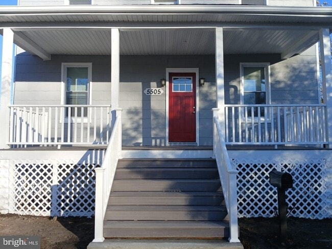 Photo - 5505 Tramore Rd