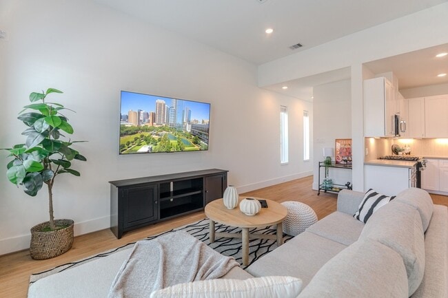 Photo - 7613 Victory Reserve St