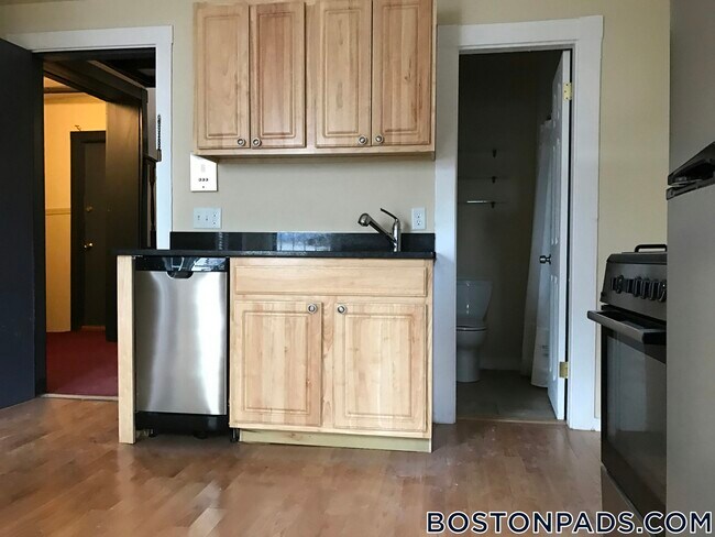 Photo - 232 Cambridge St Unidad 9