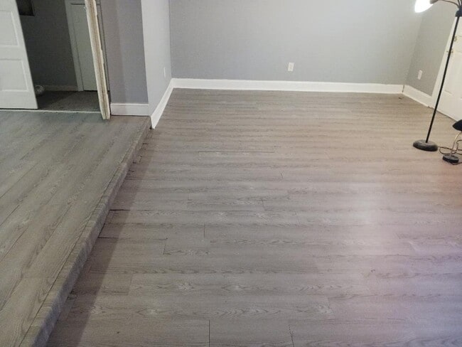 Photo - 1327 Woodstone Ter
