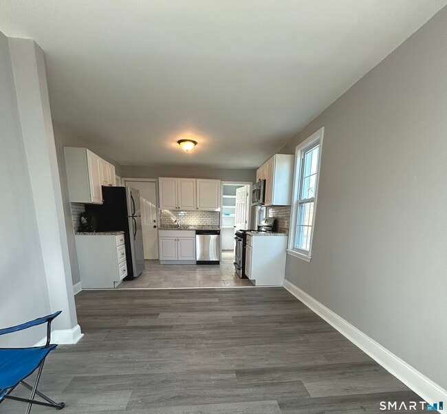 Photo - 162 Davenport St