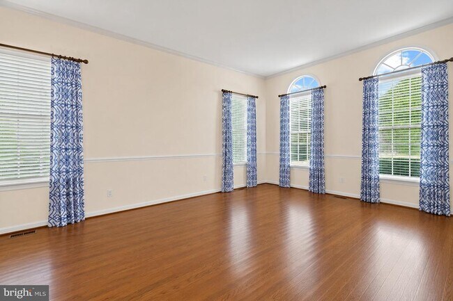 Photo - 4804 Leighfield Valley Dr