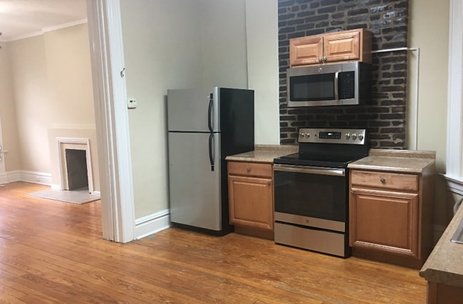 Building Photo - 3203 Arsenal St Unit 3203