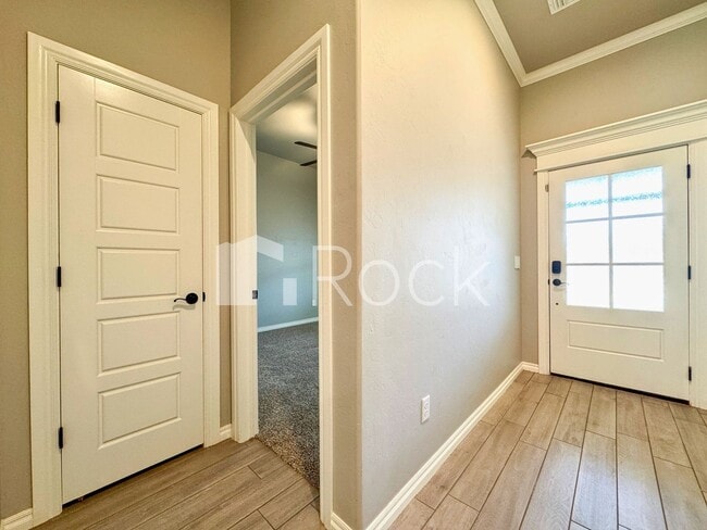 Photo - 19113 Grove Pkwy