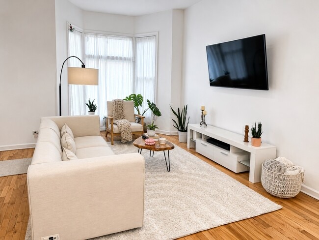 Photo - 3618 W Dickens Ave Unit #1