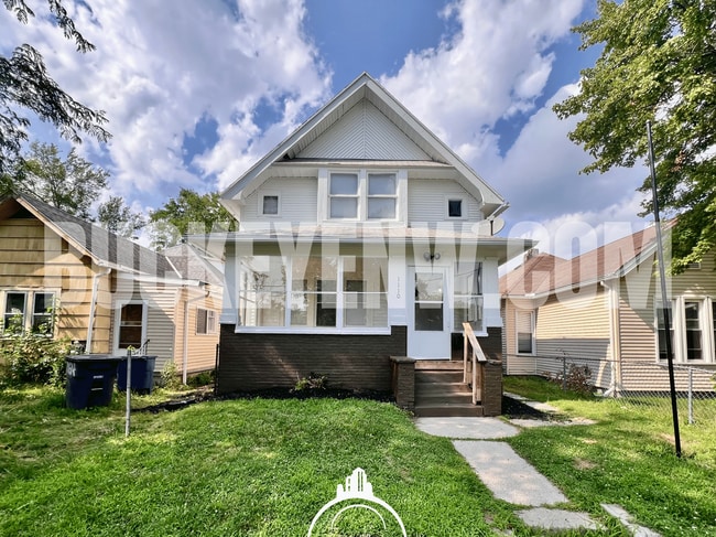 Building Photo - 1110 Harding Dr