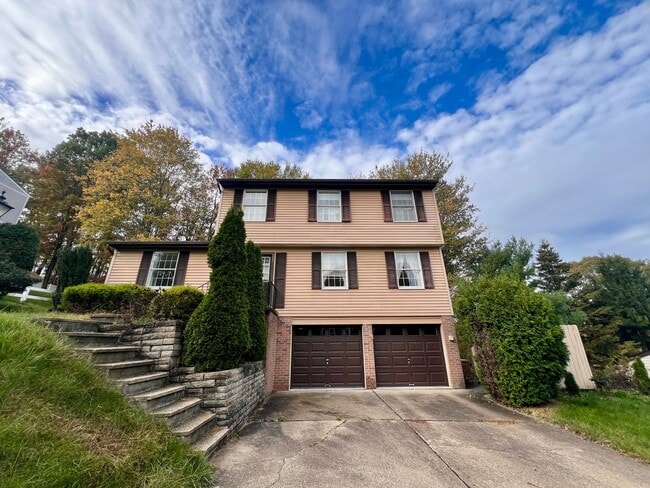 Building Photo - Beautiful Home - 3 Bedroom 2.5 Bathroom - ...