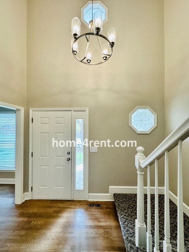 Photo - Wonderful Belton Home w/ Wood Floors, Finished Basement and Fenced Yard!