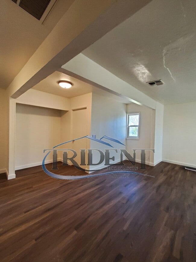 Photo - (1430m7) Sierra Way Units Unit 1825