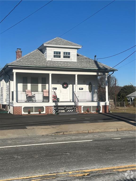 Building Photo - 1537 Plainfield St Unit A Rental