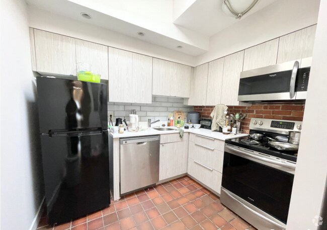 Building Photo - 71 Gainsborough St Rental
