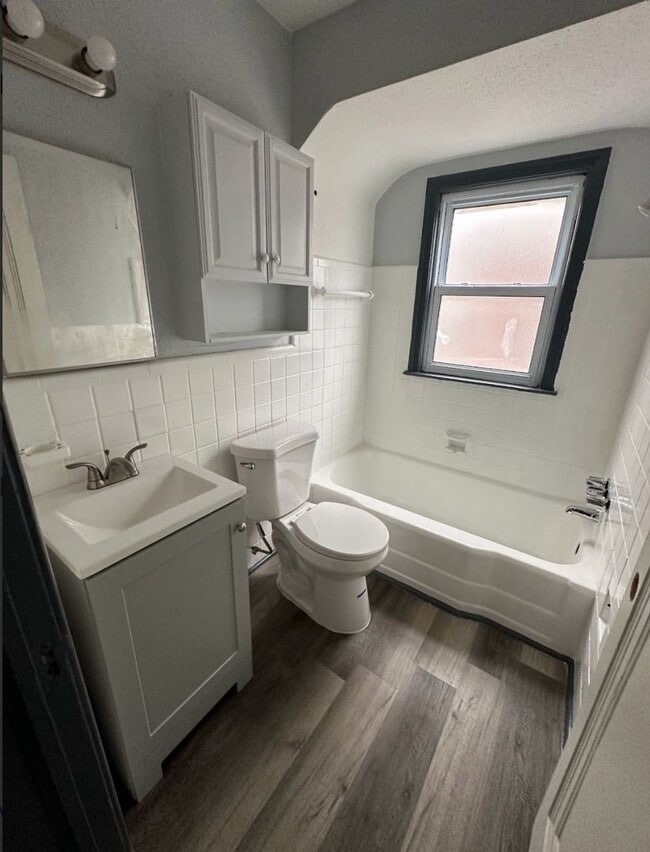 Photo - Cute 2 bedroom located on Detroit's West side.