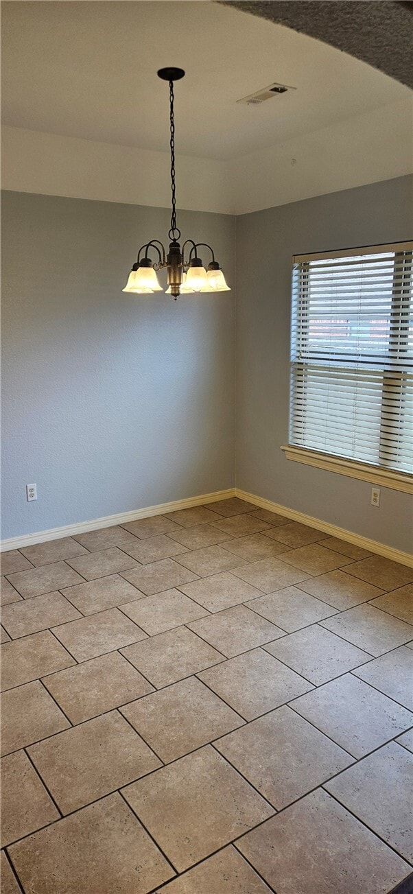 Photo - 2641 N Villa Blvd