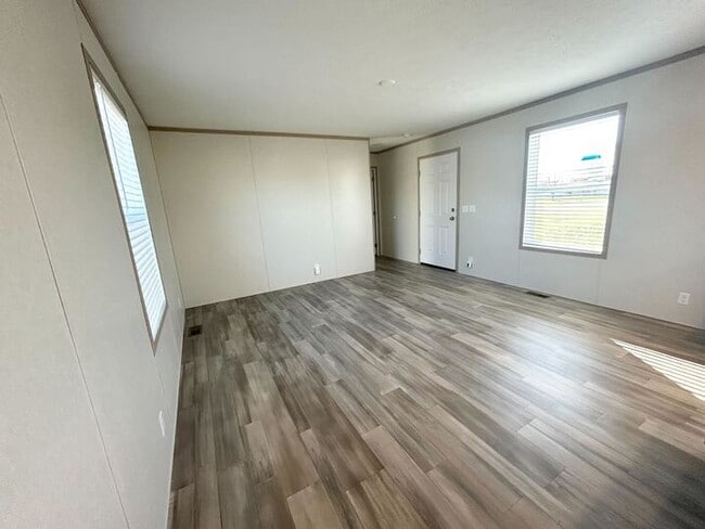 Photo - 29773 W Deerfield Ct