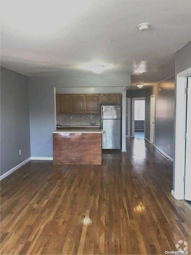 Building Photo - 713 Jerome St Rental