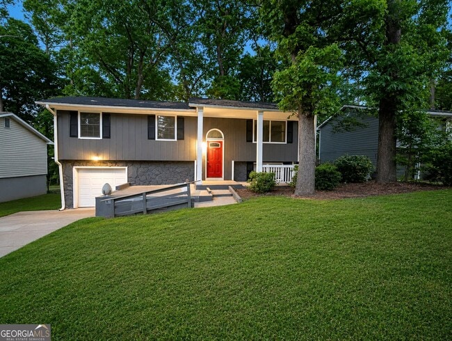 Building Photo - 2153 Cherokee Valley Cir