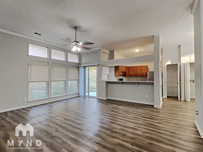 Photo - 2906 Silkstream Ln