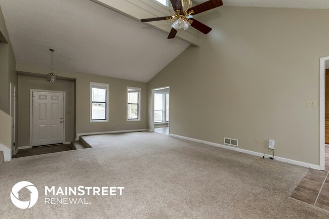 Photo - 1038 Summer Pl NW