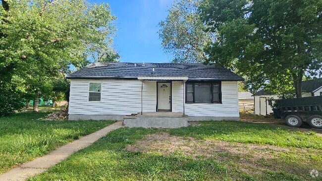 Building Photo - 1019 N Tenth St Rental