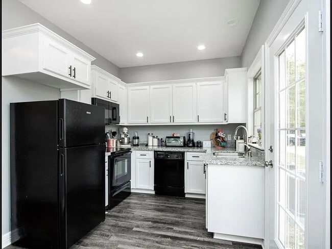 Photo - 5927 East Highway 80 Longview, Texas, 75605