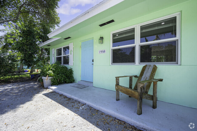 Building Photo - 1940 Ridge Rd Rental