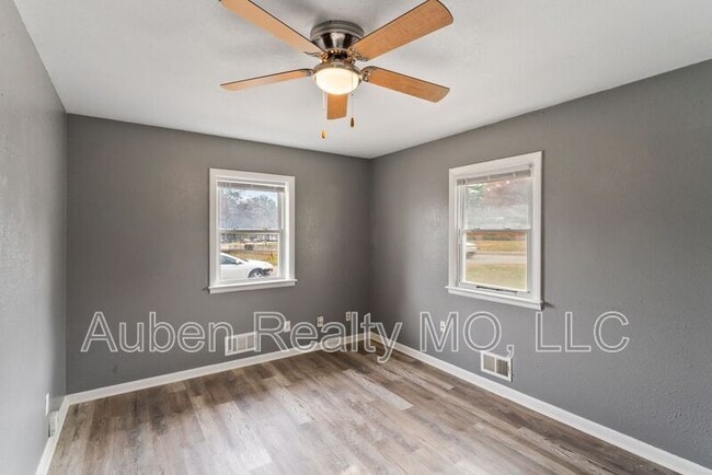 Photo - 3143 Puckett Rd Unit 3139