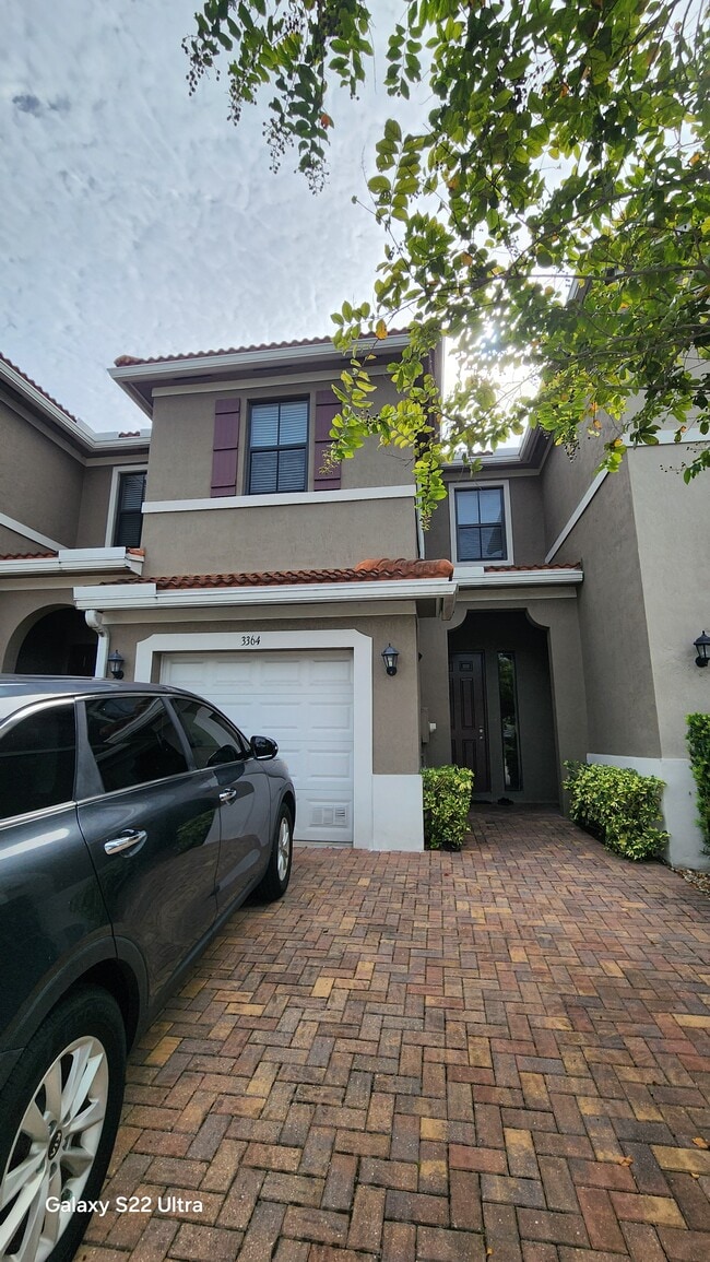 Building Photo - 3364 NW 10th Ave Rental