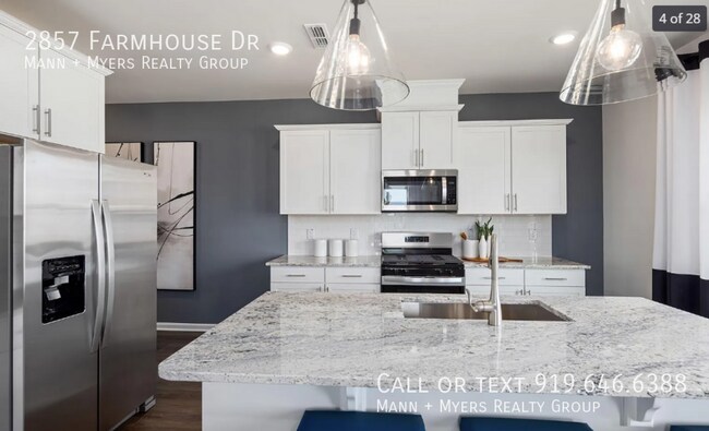 Photo - 2857 Farmhouse Dr