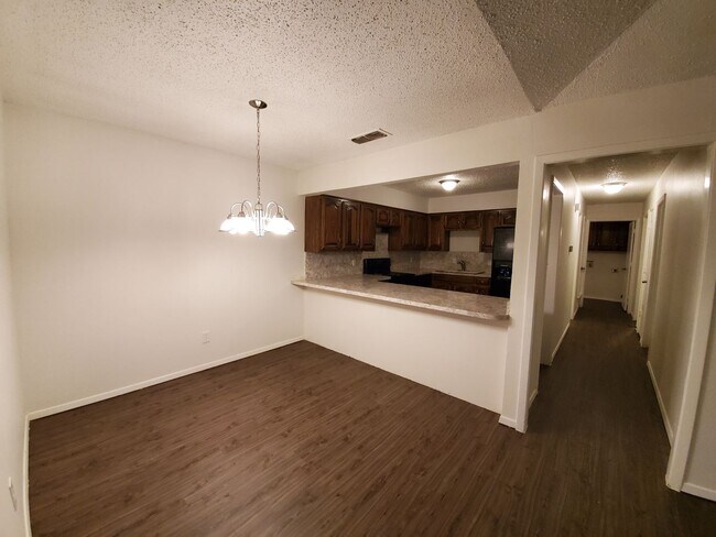 Photo - 106/108 Westpark N Dr Duplex Unit 106