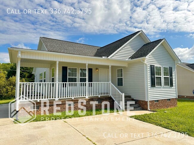 3 Bedroom, 2 Bath - House - 3 Bedroom, 2 Bath - House