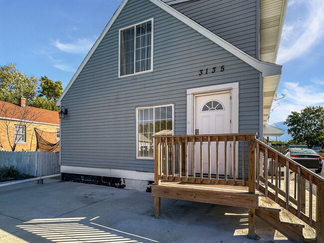 Building Photo - 3135 Chicago Rd