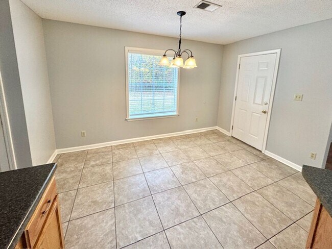 Photo - CallawayHillsDr4851 Unit 1