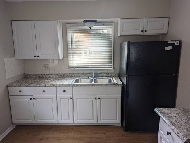 Photo - 8129 W Villard Ave Unit 8129 Lower