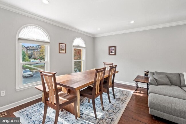 Photo - 5944 Wescott Hills Way