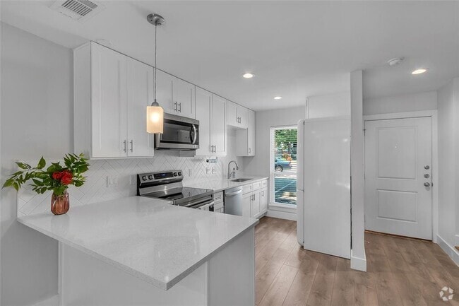 Building Photo - 3812 Southway Dr Unit 101 Rental