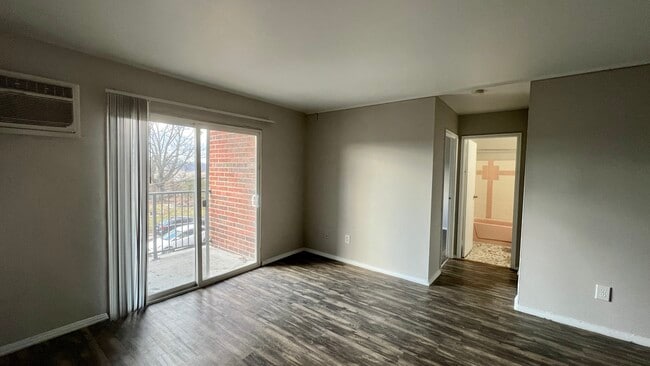 Photo - The Overlook at Clifton