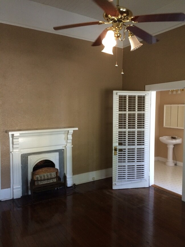 Photo - 703 N Toombs St