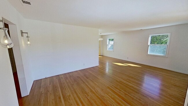Photo - Desirable 3 Bedroom, 2 Bathroom house in S...