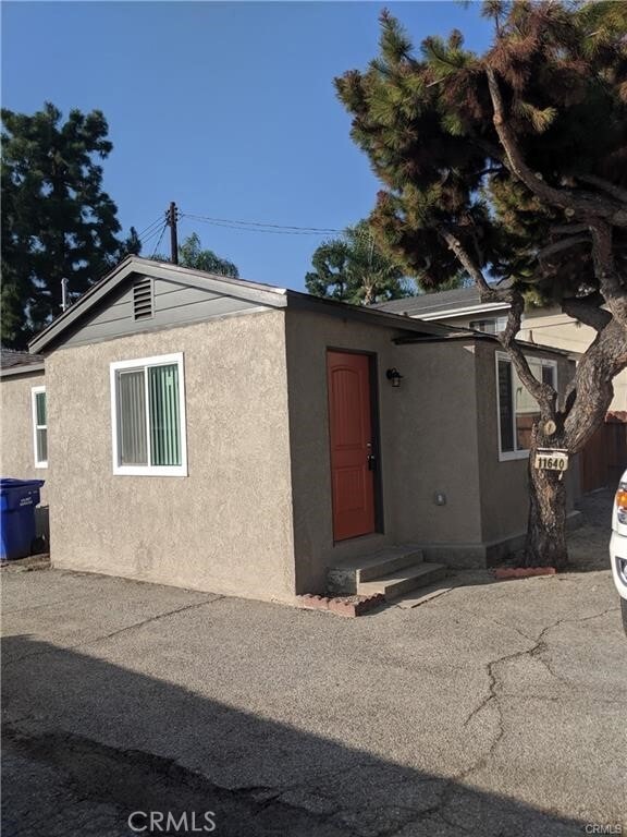 Photo - 11640 Coldbrook Ave House