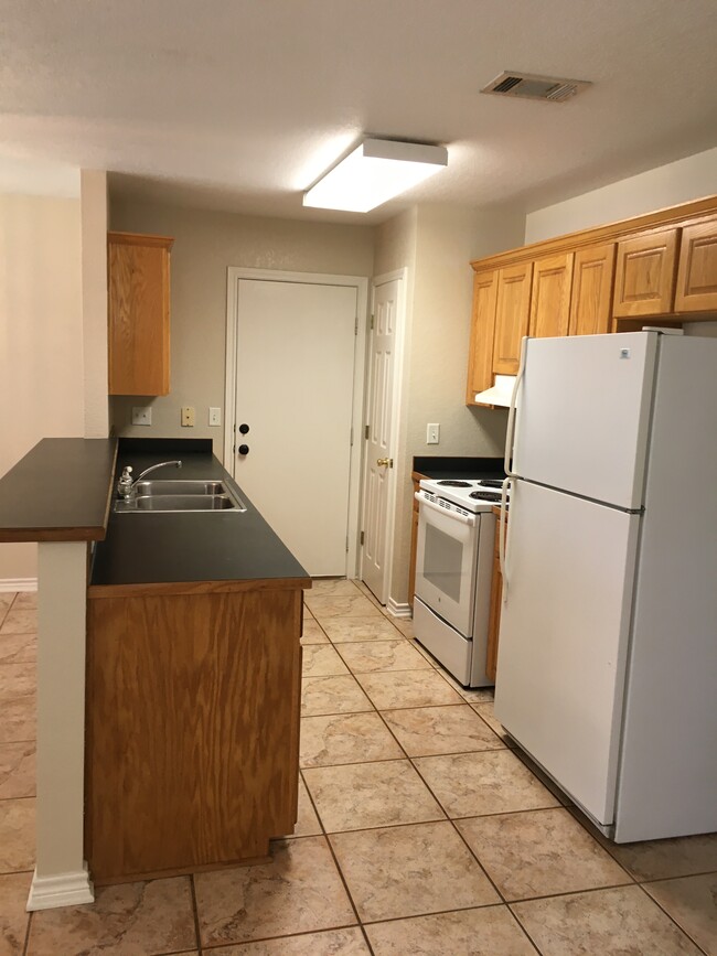 Photo - 130 Satch Dr