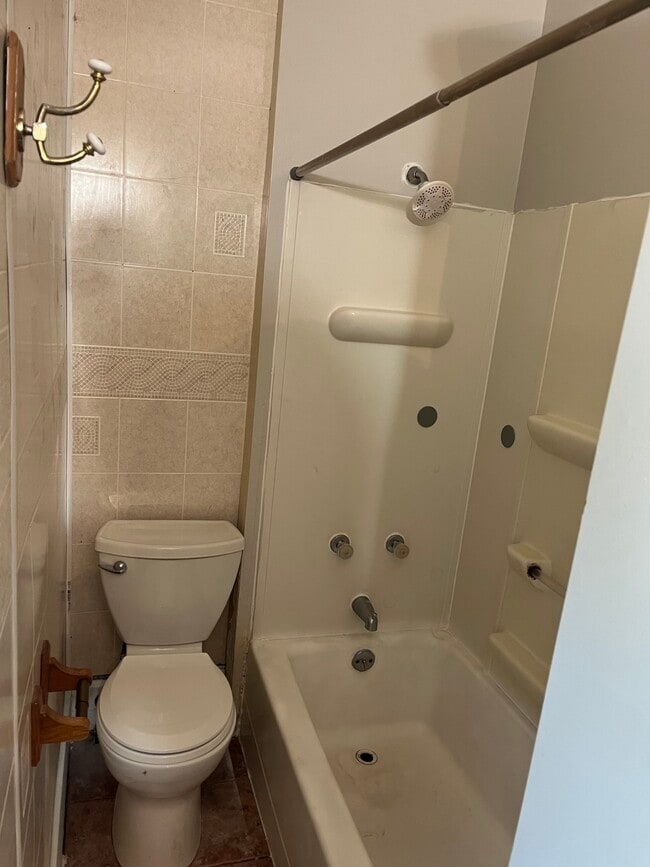 Photo - 120 1st St Unit 120.5