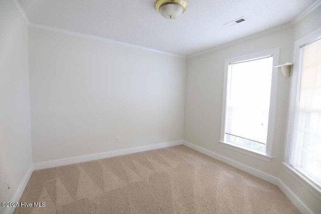 Photo - 173 Emily Dr